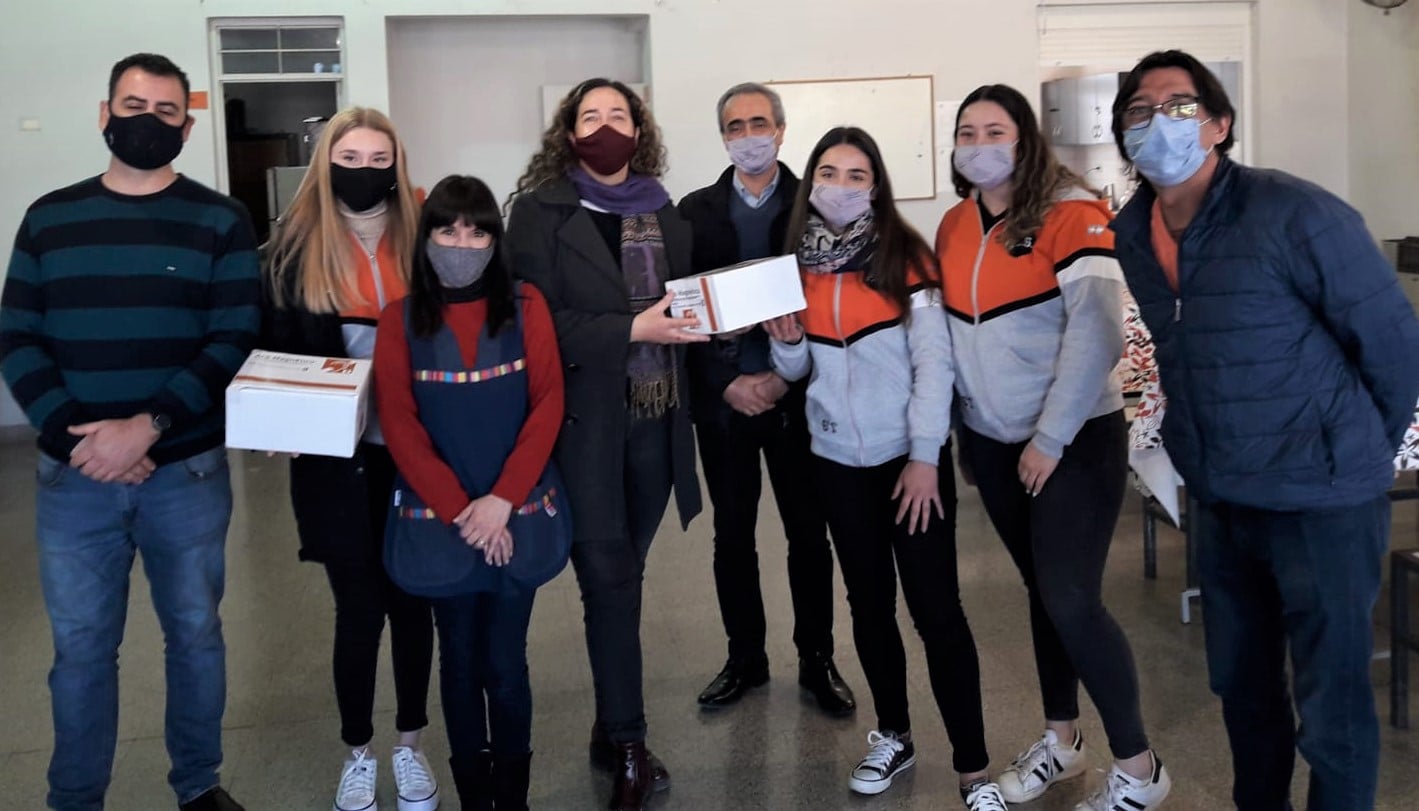 IMPORTANTE DONACIÓN A LA ESCUELA DR. ALFREDO PERRUPATO DE SAN MARTÍN