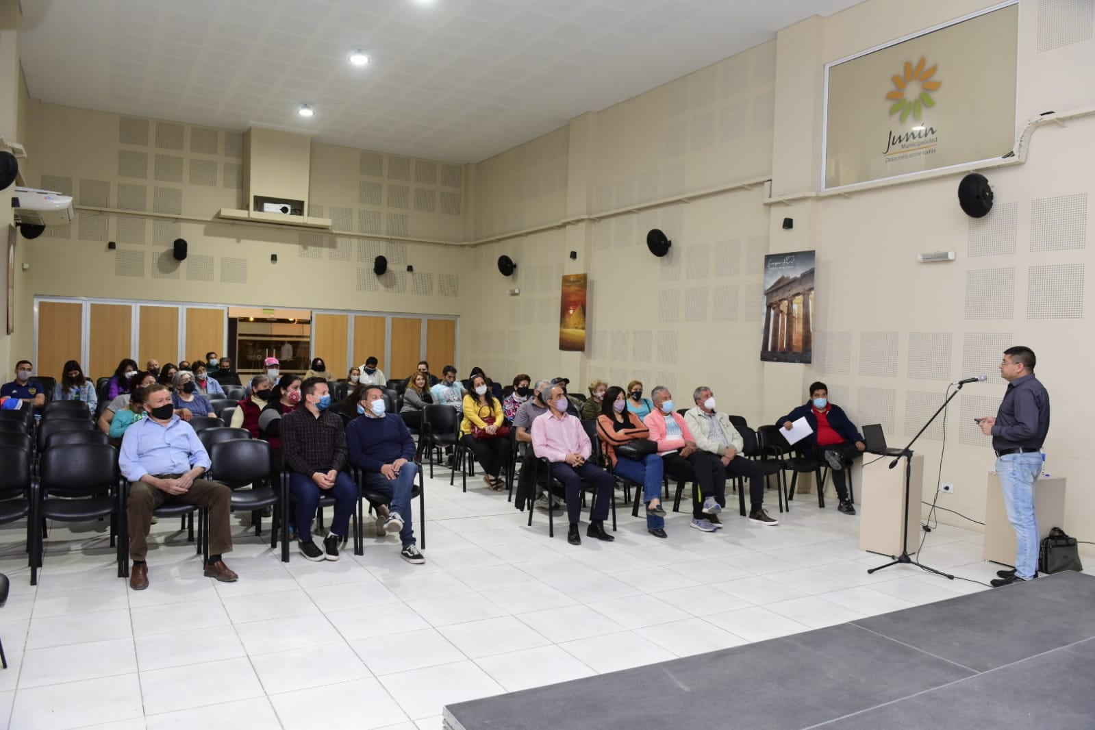 PRESENTACIÓN DEL SISTEMA DE ALARMA COMUNITARIA EN LA COLONIA