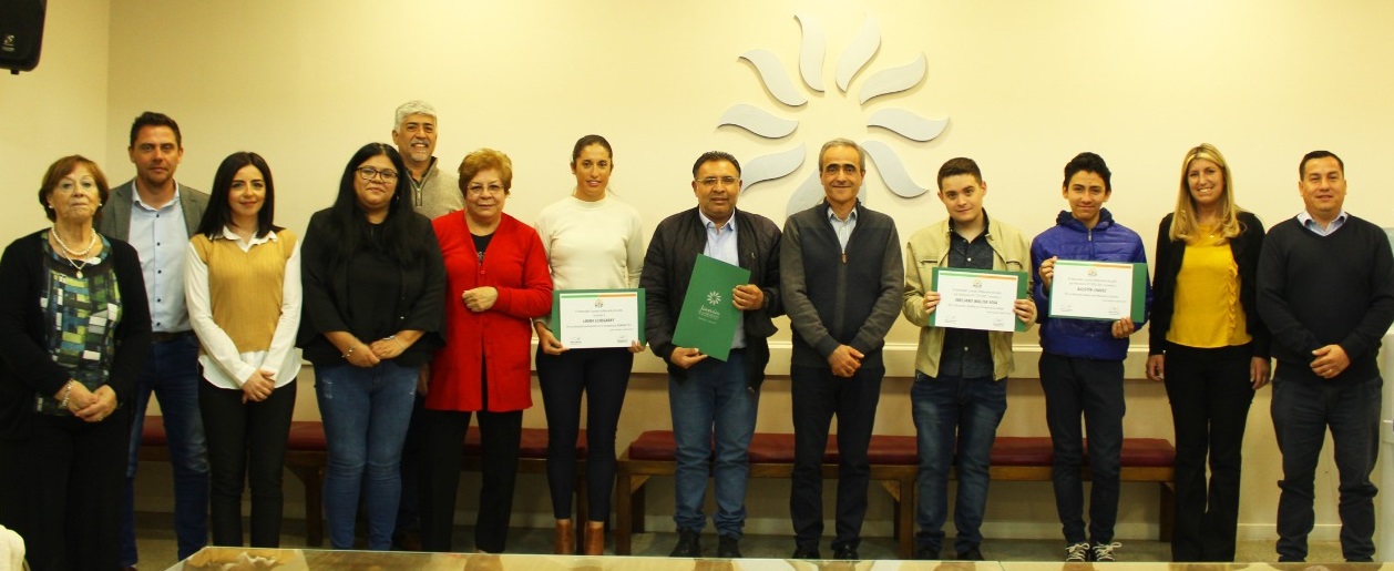 ENTREGA DE RECONOCIMIENTOS