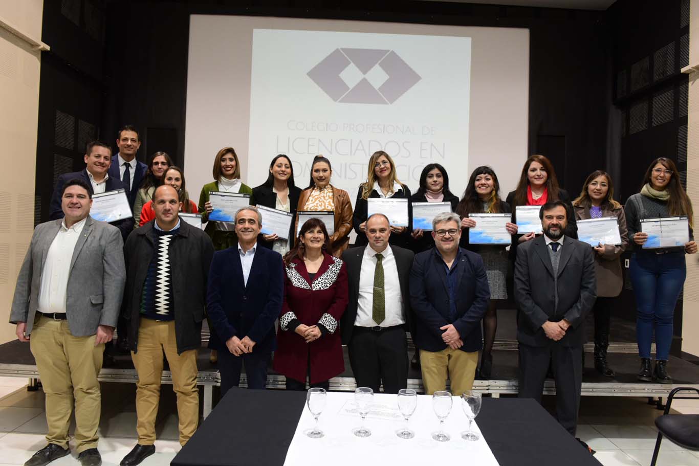 PRIMERA JURA, EN LA REGIÓN ESTE, DE LICENCIADOS EN ADMINISTRACIÓN