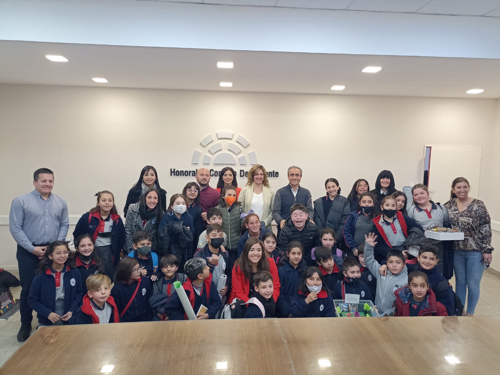 NOS VISITARON ALUMNOS DEL COLEGIO MEDALLA MILAGROSA