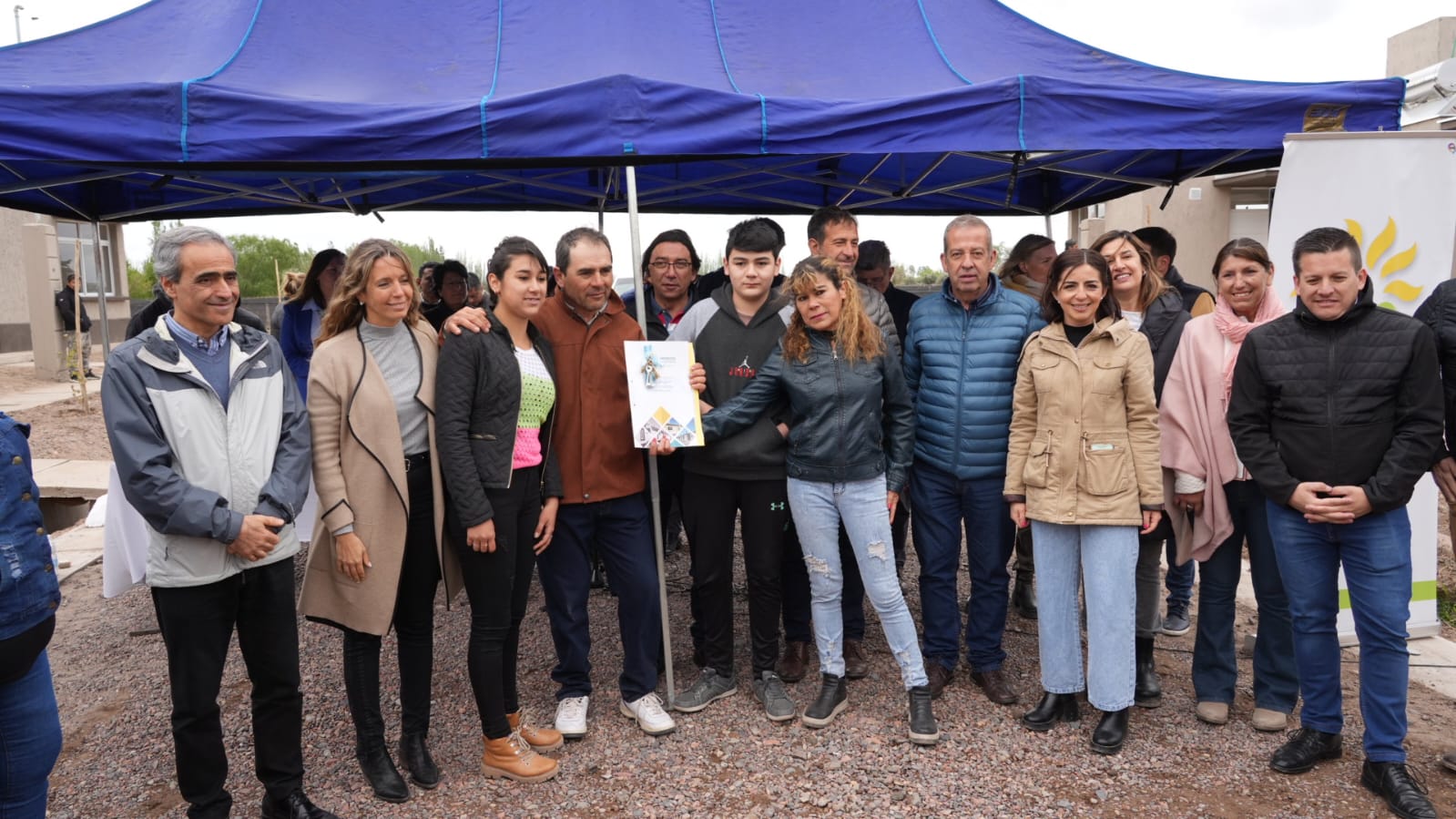 ENTREGA DE 20 VIVIENDAS EN MEDRANO