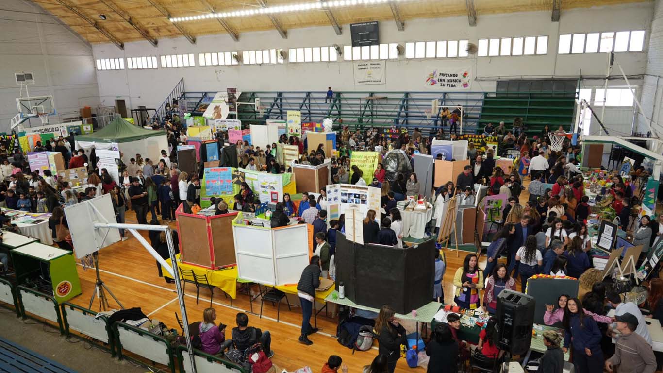 FERIA MENDOZA MAKER 2022 EN EL POSTA DEL RETAMO