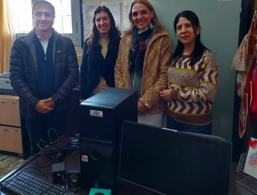 REPARACIÓN Y ENTREGA DE EQUIPO INFORMÀTICO A LA ESCUELA NICOLÁS RODRÍGUEZ PEÑA
