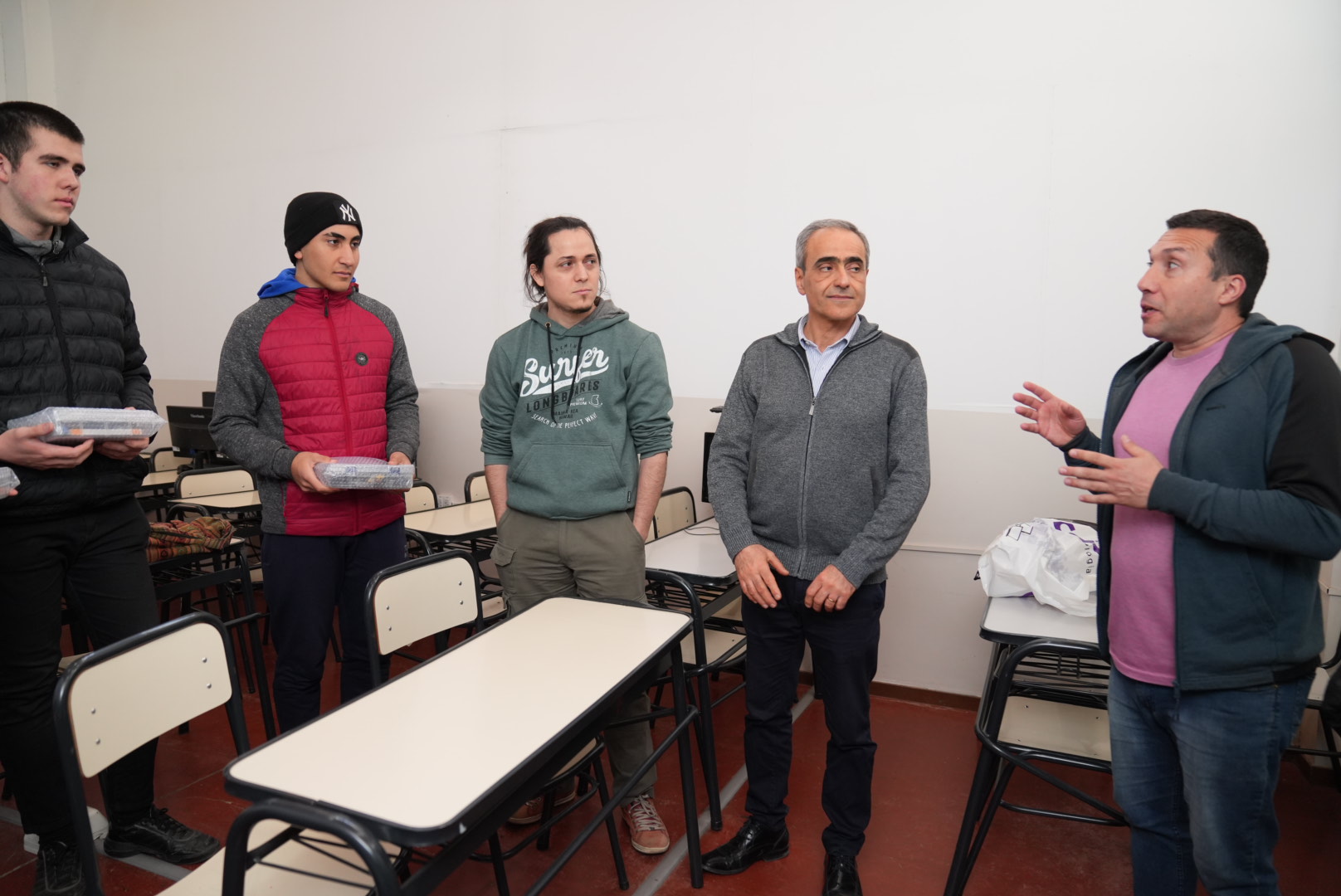 PROGRAMA MENDOZA FUTURA: ENTREGA DE KITS DE ROBÓTICA