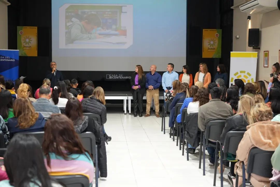 SE LLEVÓ A CABO CAPACITACIÓN SOBRE INFANCIAS