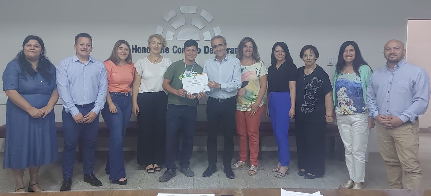RECIBIMOS A MICHAEL GÓMEZ, MEDALLA DE BRONCE EN LAS OLIMPÍADAS NACIONALES DE QUÍMICA