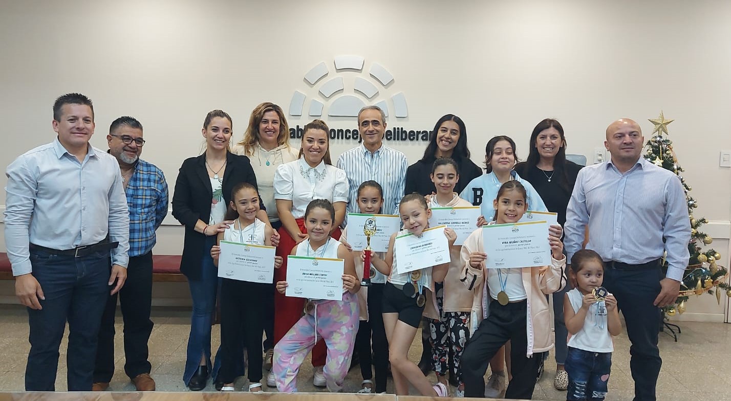VISITA DE BAILARINAS PREMIADAS EN MAR DEL PLATA