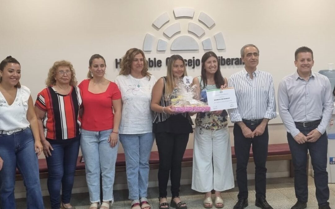 RECONOCIMIENTO A MIRIAM HELENA RODRÍGUEZ