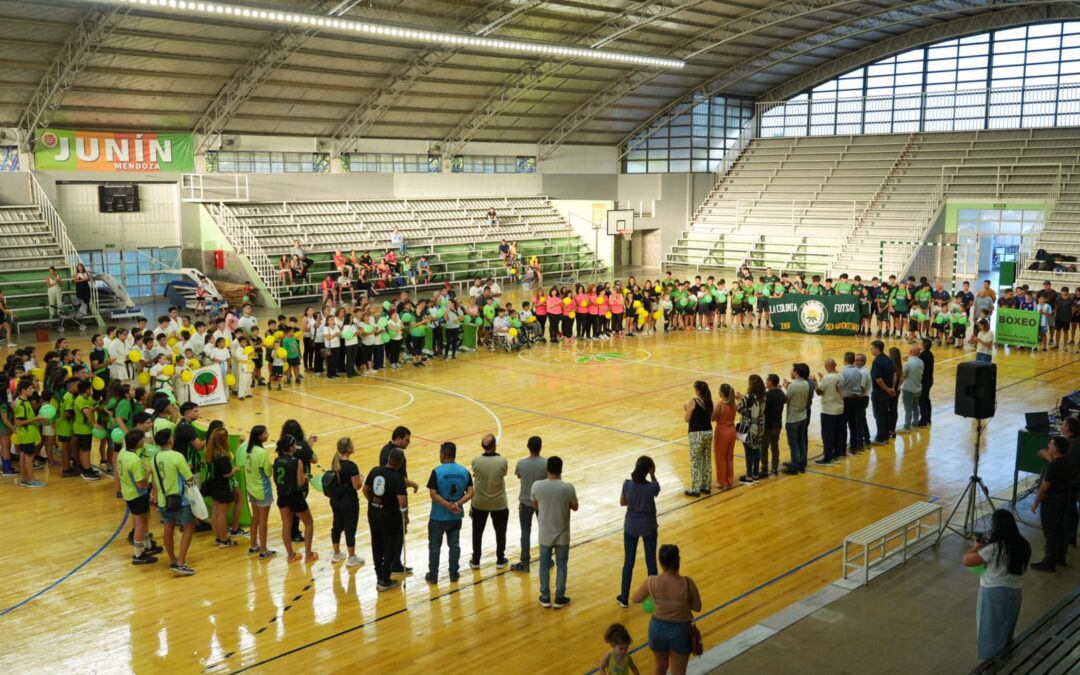 HABILITAN MEJORAS DEL ESTADIO CUBIERTO LA COLONIA