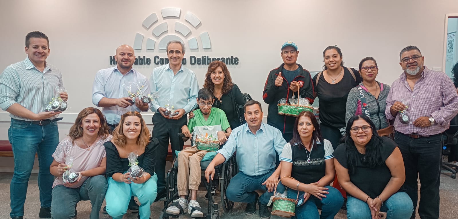 VALORABLE INICIATIVA: ELABORACIÓN DE HUEVOS DE PASCUA