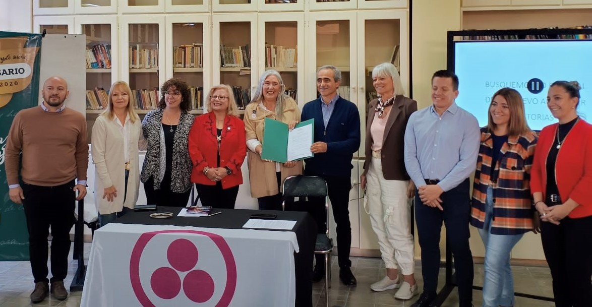 PRESENTACIÓN DEL LIBRO «CAMINOS POR LA PAZ»