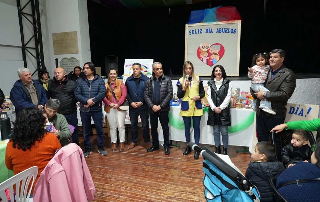 EL JARDÍN MATERNAL AMANECER CELEBRÓ EL DÍA DEL ABUELO