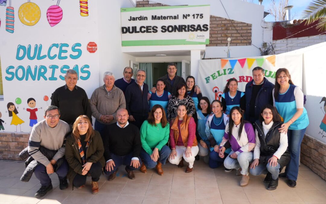 20 AÑOS DEL JARDÍN MATERNAL DULCES SONRISAS