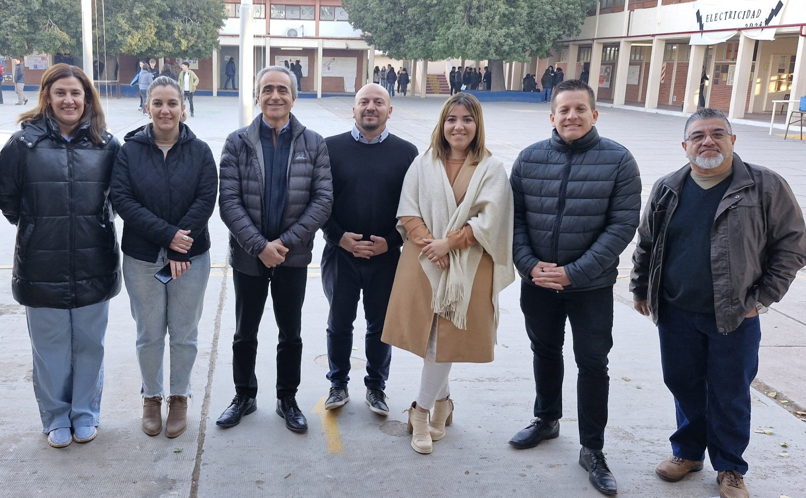 CONTINÚAN LAS VISITAS DE CONCEJALES A ESCUELAS SECUNDARIAS