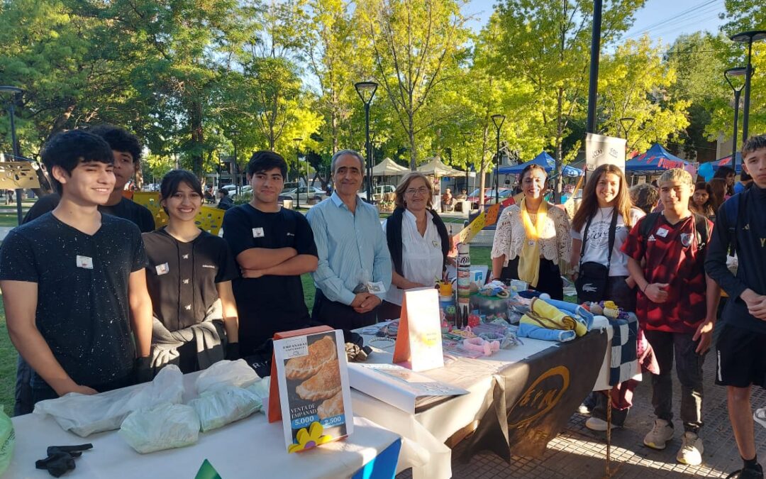 «ESCUELA ABIERTA» EN PLAZA ALBERDI