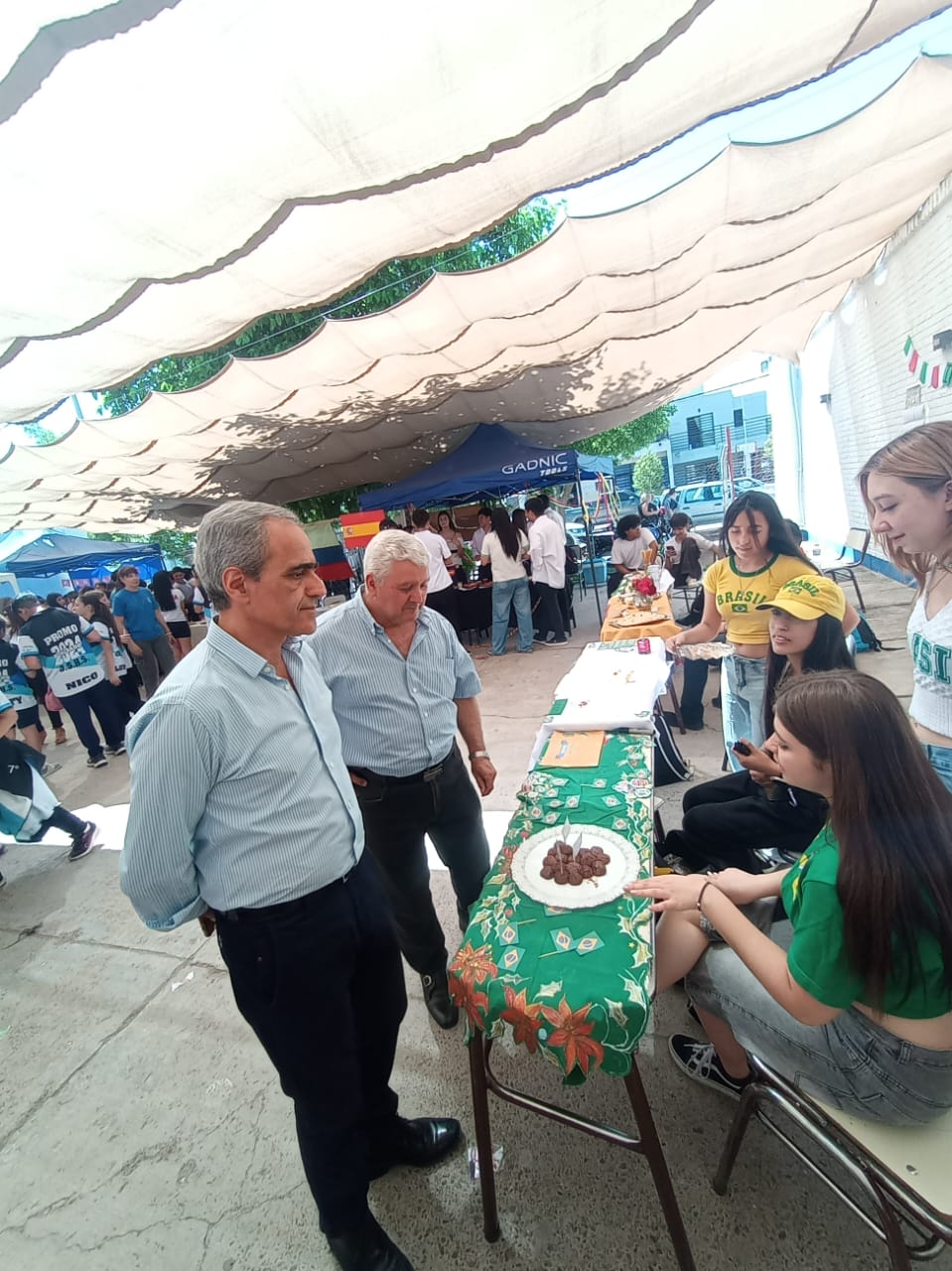 MUESTRA «ESCUELA ABIERTA» DE LA ESC. SPAGNOLO