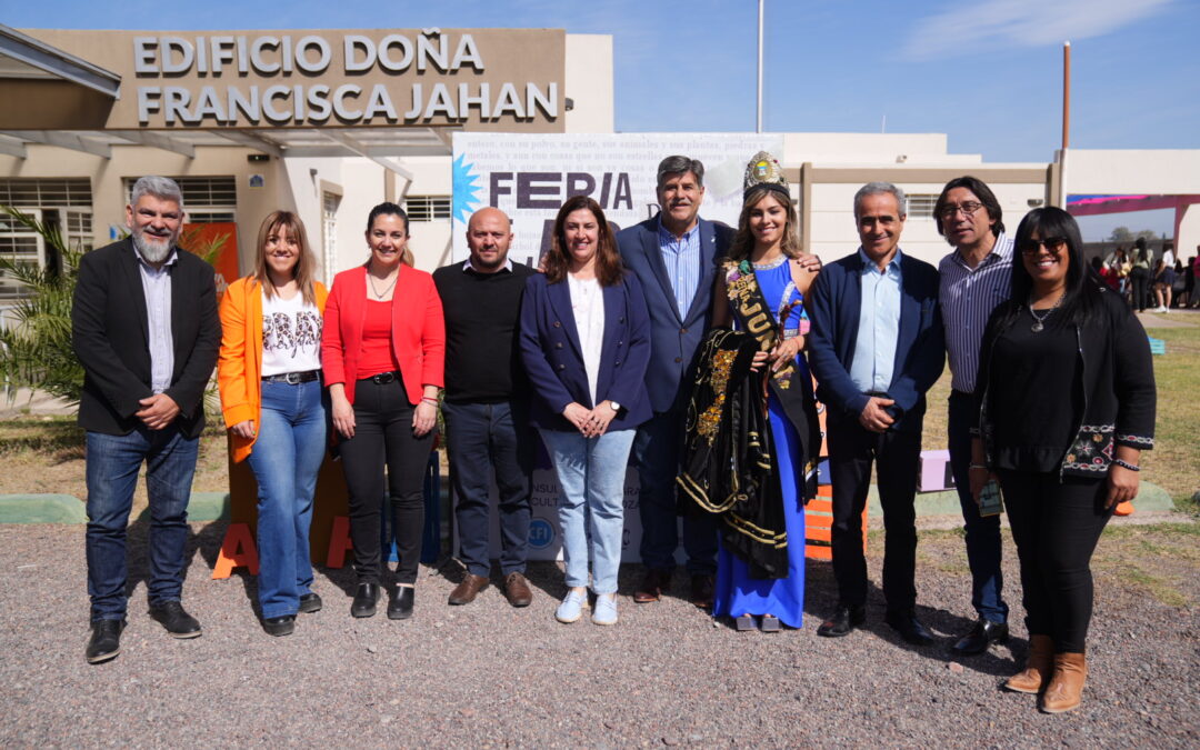 APERTURA DE LA FERIA DEL LIBRO DE MENDOZA, EN RIVADAVIA