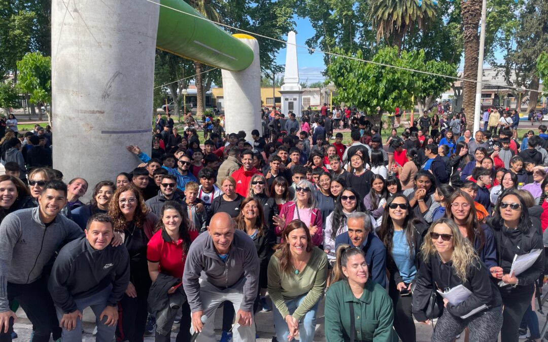 MARATÓN ESTUDIANTIL Y FAMILIAR DE LA ESCUELA SAN MARTÍN LABRADOR DE LOS BARRIALES