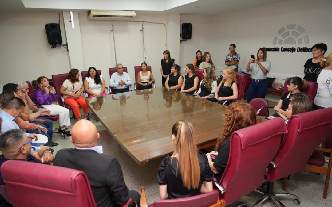 VISITA DE LAS CANDIDATAS DISTRITALES AL CONCEJO