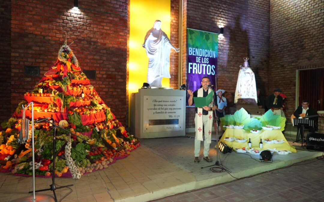 BENDICIÓN DE LOS FRUTOS Y VÍA BLANCA DE LAS REINAS 2025
