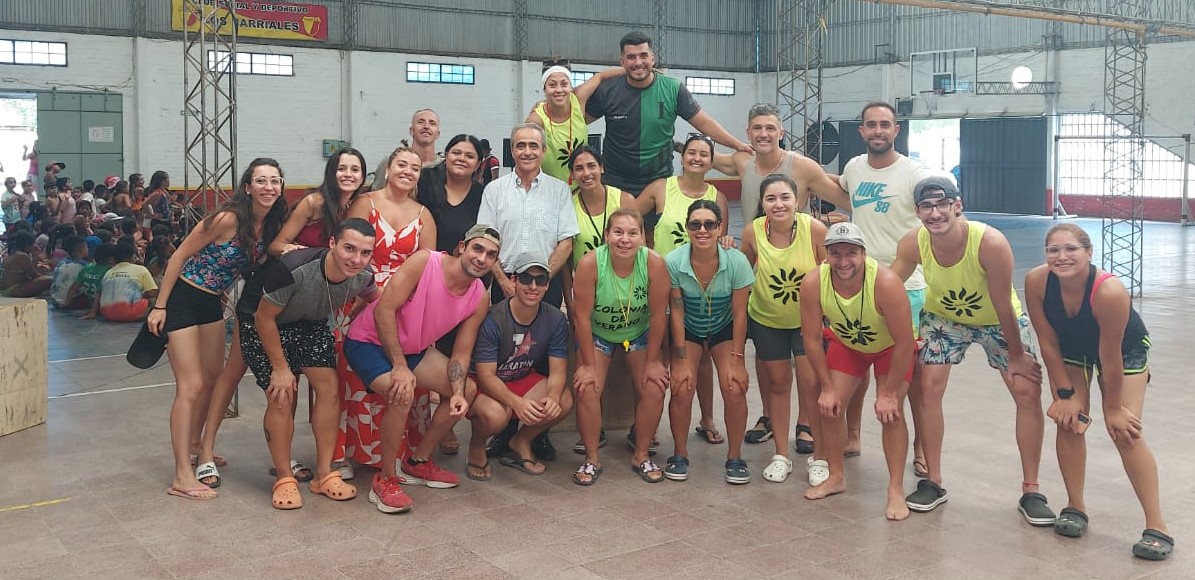 JORNADA EN LA COLONIA DE VERANO DE LOS BARRIALES