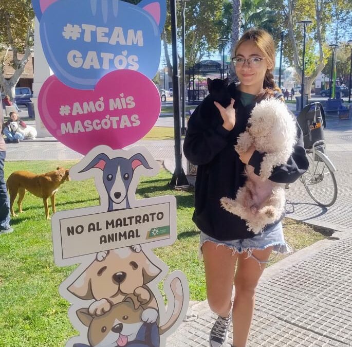 DÍA DEL ANIMAL EN LA PLAZA ALBERDI DE JUNÍN