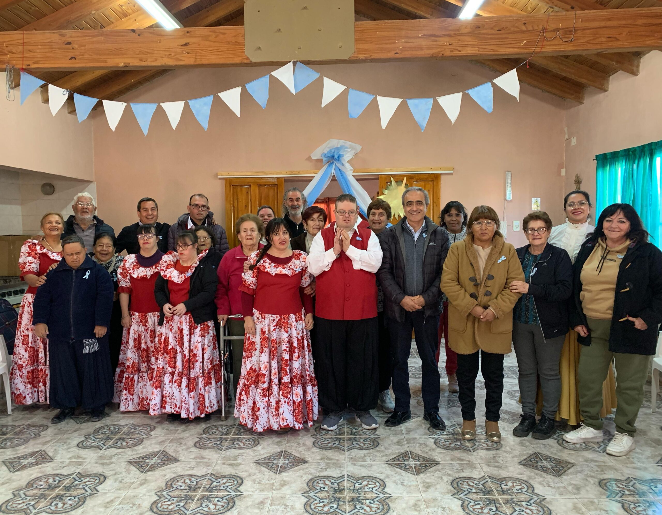 «N.E.J.» NIÑOS ESPECIALES DE JUNÍN CELEBRÓ LA SEMANA DE MAYO