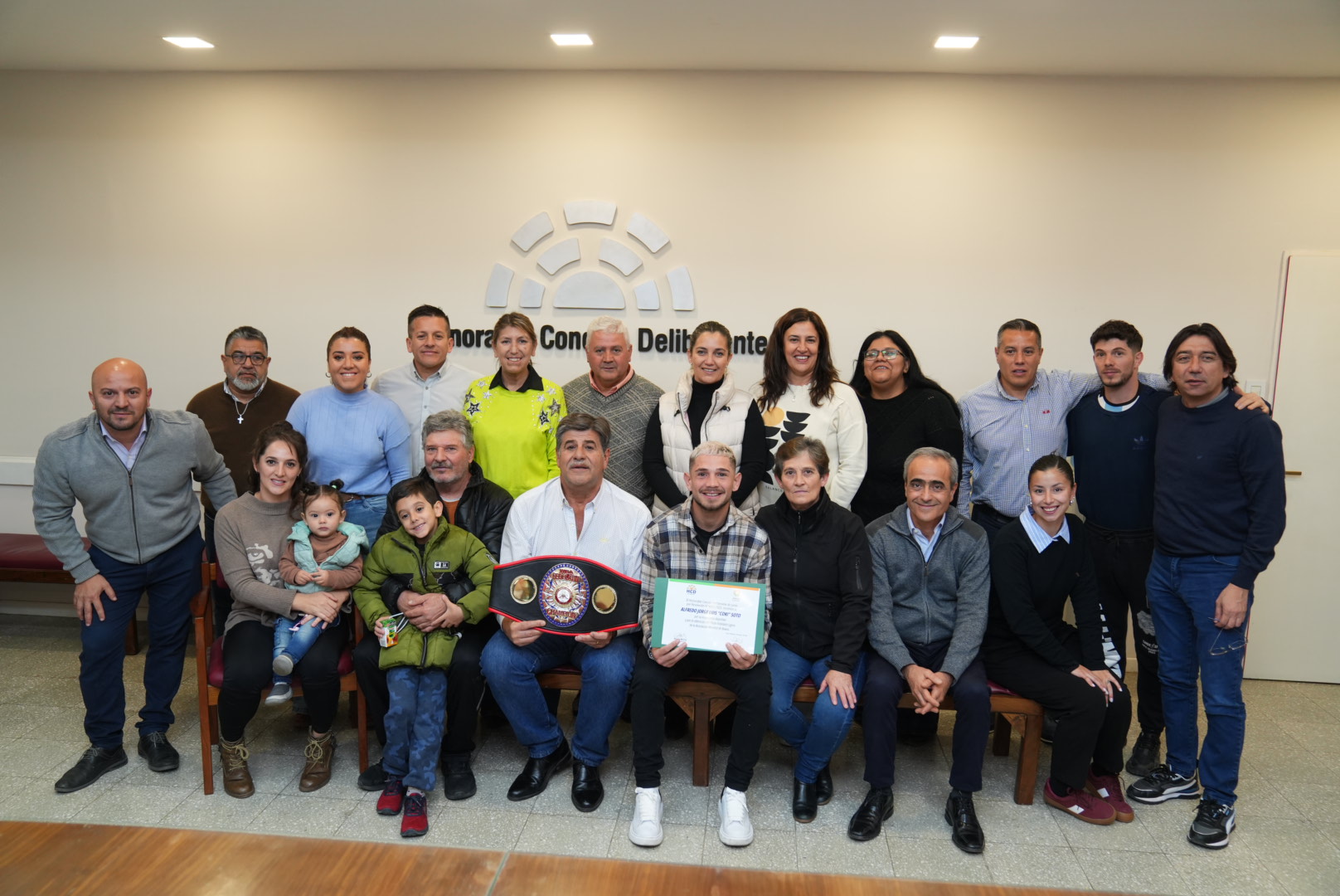 SE DISTINGUIÓ AL BOXEADOR ALFREDO «COKI» SOTO