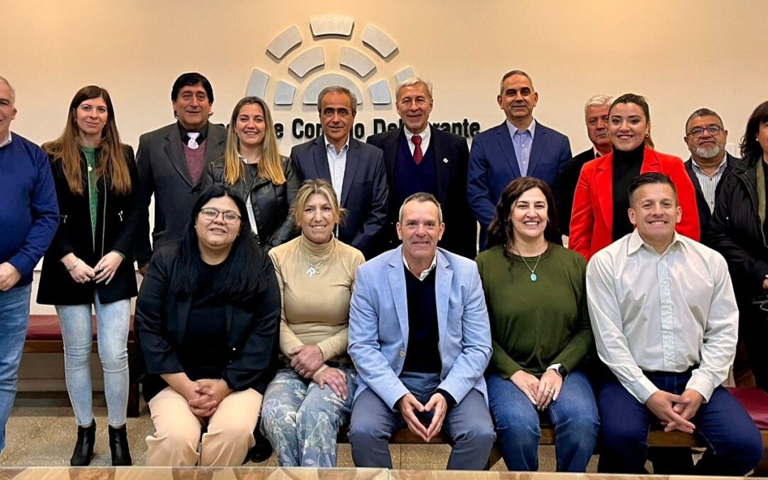 FIRMA DE CONVENIO ENTRE LA UNIVERSIDAD MAZA Y EL CONCEJO DELIBERANTE DE JUNÍN