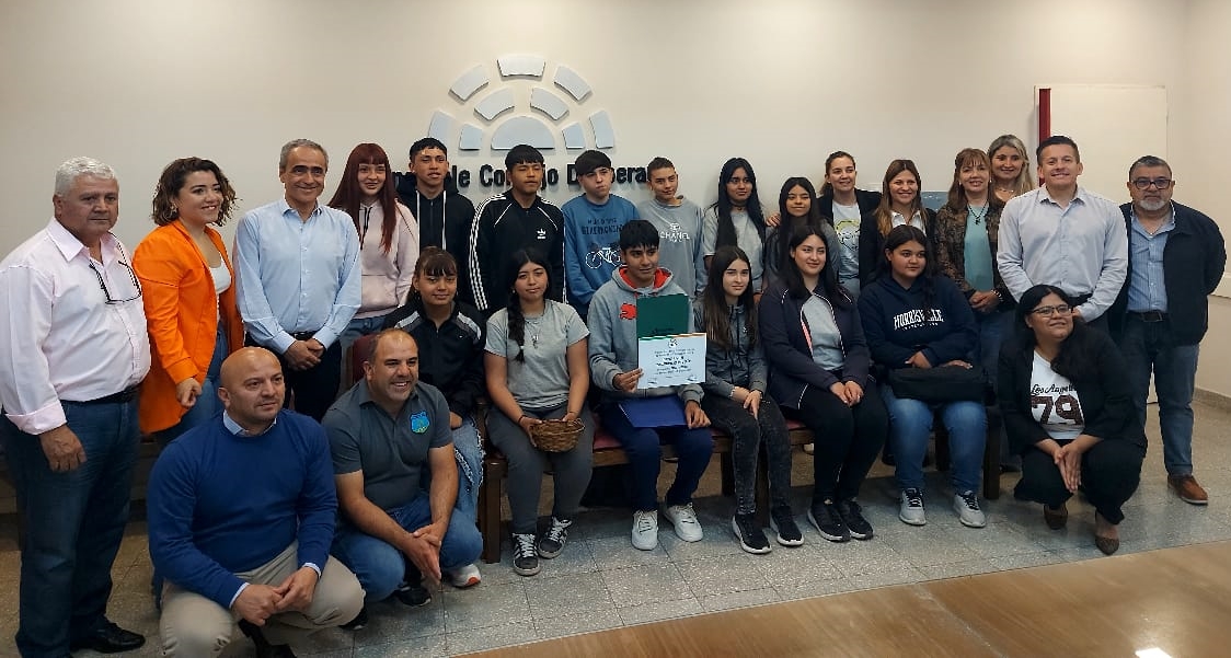 VISITA DE ALUMNOS DE 4° AÑO DE LA ESCUELA MORÁN DE PHILIPPS