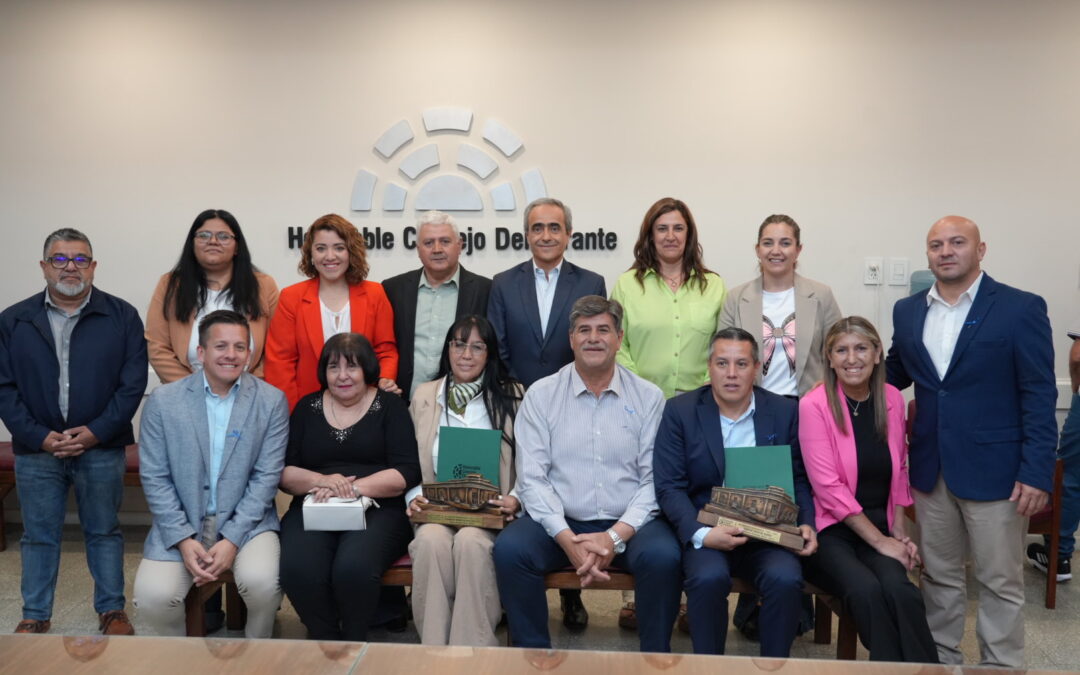 RECONOCIMIENTO A EX PRESIDENTES DEL CONCEJO DELIBERANTE DE JUNÍN