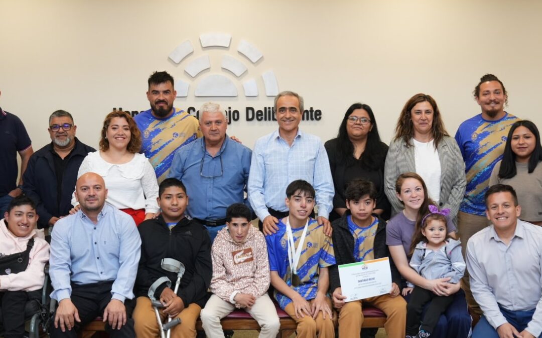 RECONOCIMIENTO A DEPORTISTAS DE JUNÍN