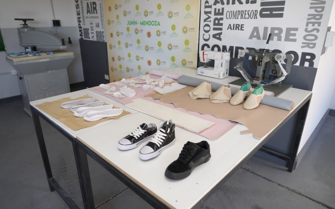 CURSO PARA LA FABRICACIÓN DE CALZADO EN JUNÍN PUNTO LIMPIO