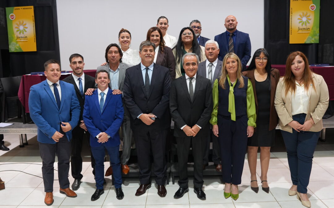 JURARON LOS NUEVOS CONCEJALES DE JUNÍN