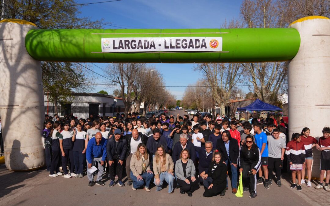SE CORRIÓ LA MARATÓN DE LA ESCUELA «PROF. MARIO A. SÁNCHEZ» DE MEDRANO